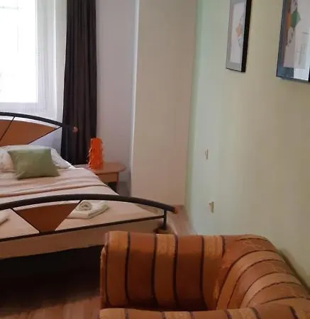 Olivia Apartment