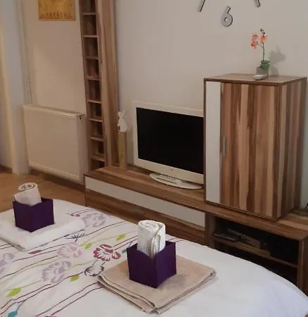Olivia Apartment