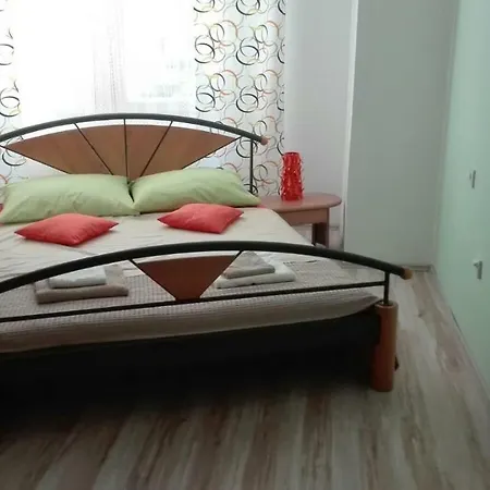 Olivia Apartment